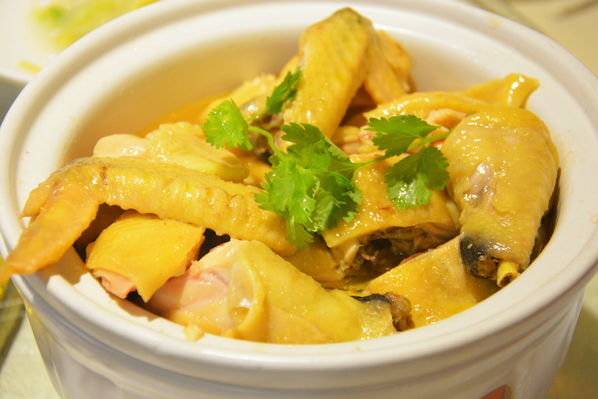 “星空综合”莺歌手感一塌糊涂 库兹马几乎处于隐身状态(图2) 星空综合